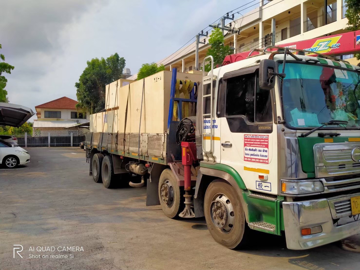 11 - https://ruekdee888-transport.com | ฤกษ์ดี888ทรานสปอร์ต บริการรถรับจ้าง ขนส่งทั้งในกรุงเทพฯ และต่างจังหวัดทั่วไทย เรามีรถหลายประเภทไว้บริการ เช่น รถกระบะคอก, รถกระบะตู้ทึบ, รถ4ล้อใหญ่, รถ6ล้อตู้ทึบ, รถ6ล้อคอก , รถ6ล้อท้ายลิฟต์, รถ10ล้อ, รถเทรลเลอร์, รถพ่วง, รถเฮี๊ยบ