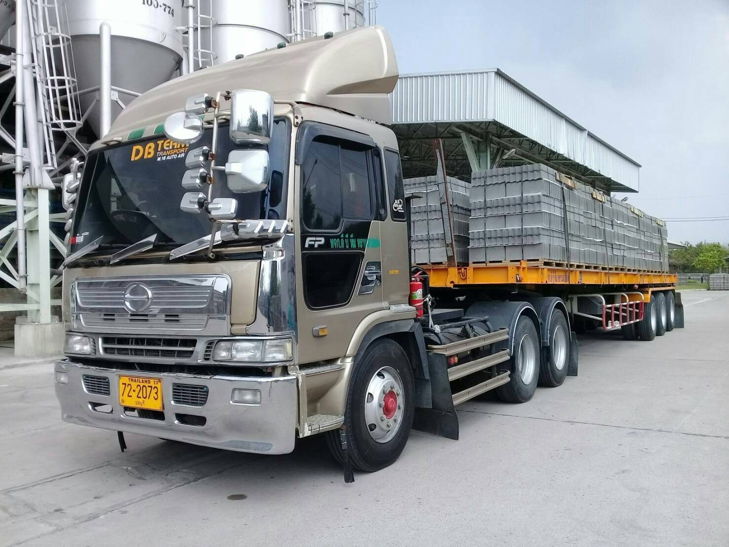 17 - https://ruekdee888-transport.com | ฤกษ์ดี888ทรานสปอร์ต บริการรถรับจ้าง ขนส่งทั้งในกรุงเทพฯ และต่างจังหวัดทั่วไทย เรามีรถหลายประเภทไว้บริการ เช่น รถกระบะคอก, รถกระบะตู้ทึบ, รถ4ล้อใหญ่, รถ6ล้อตู้ทึบ, รถ6ล้อคอก , รถ6ล้อท้ายลิฟต์, รถ10ล้อ, รถเทรลเลอร์, รถพ่วง, รถเฮี๊ยบ