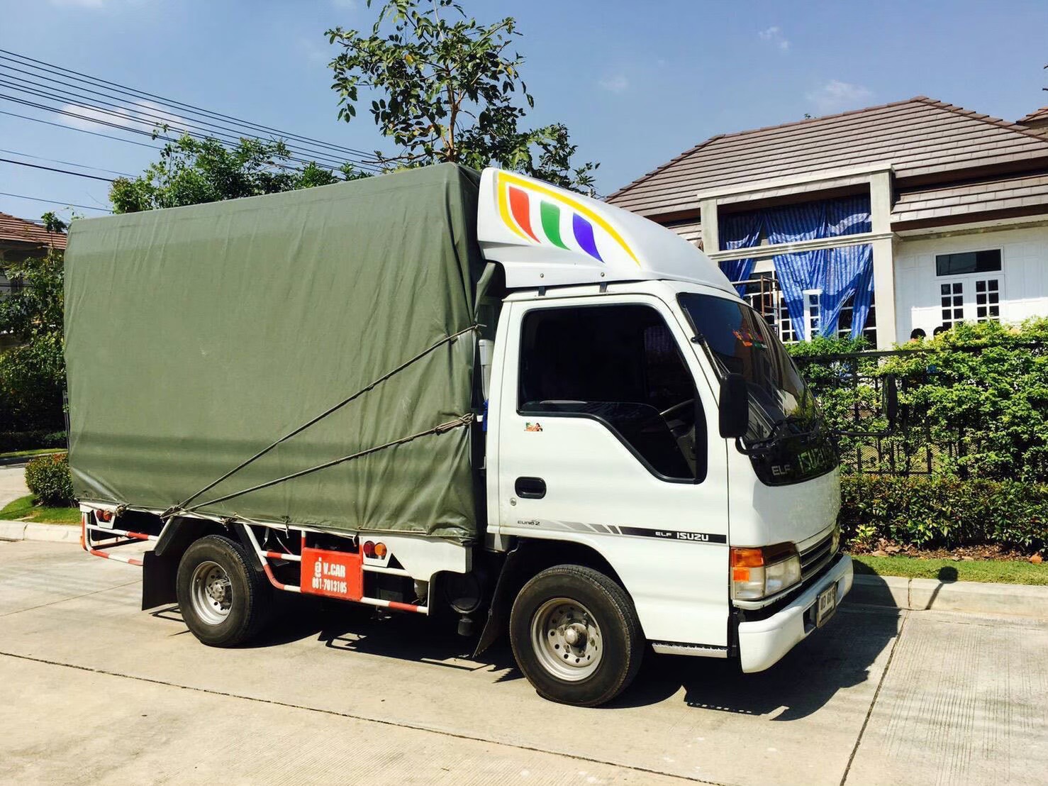 2 - https://ruekdee888-transport.com | ฤกษ์ดี888ทรานสปอร์ต บริการรถรับจ้าง ขนส่งทั้งในกรุงเทพฯ และต่างจังหวัดทั่วไทย เรามีรถหลายประเภทไว้บริการ เช่น รถกระบะคอก, รถกระบะตู้ทึบ, รถ4ล้อใหญ่, รถ6ล้อตู้ทึบ, รถ6ล้อคอก , รถ6ล้อท้ายลิฟต์, รถ10ล้อ, รถเทรลเลอร์, รถพ่วง, รถเฮี๊ยบ