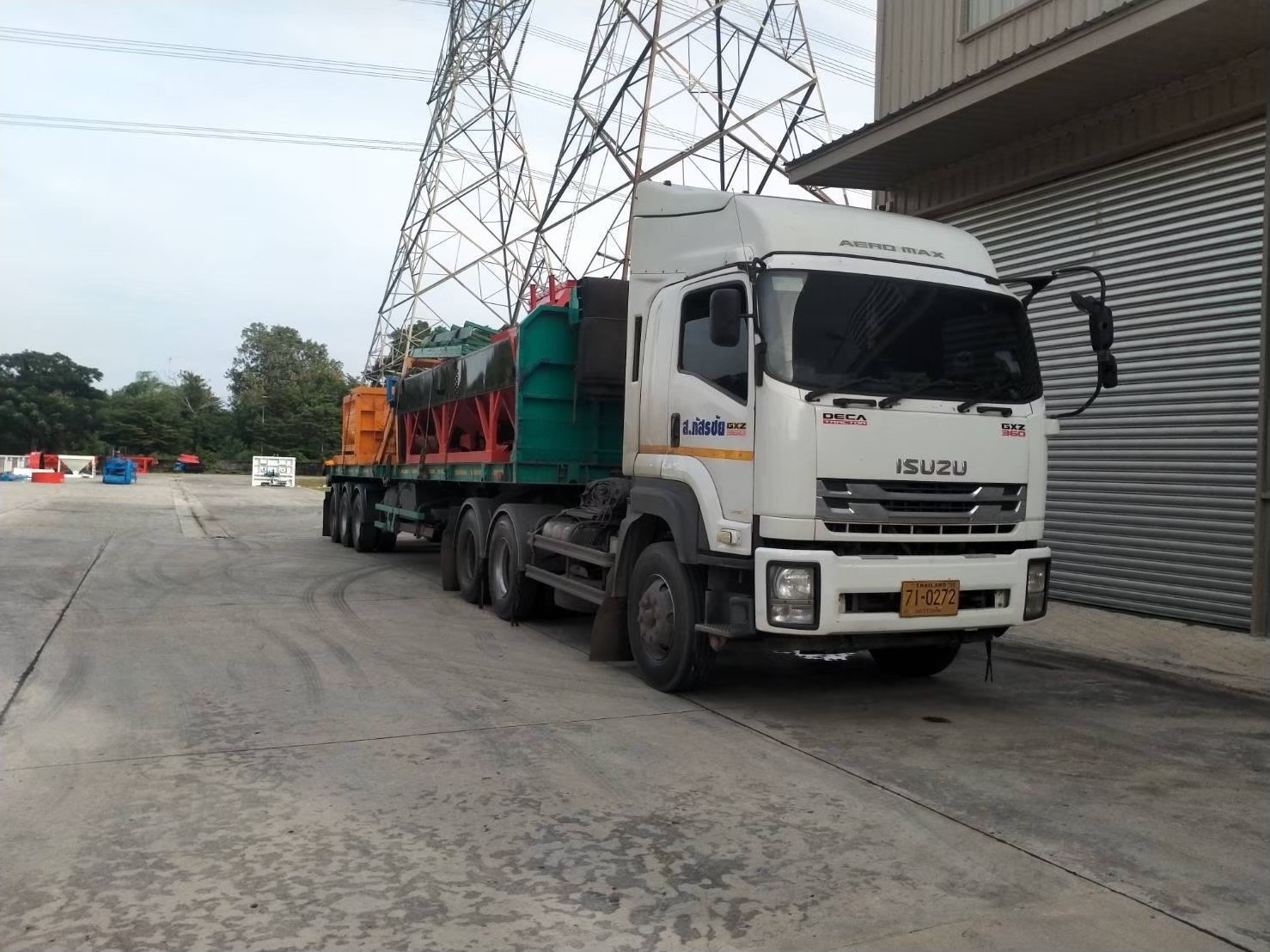 5 - https://ruekdee888-transport.com | ฤกษ์ดี888ทรานสปอร์ต บริการรถรับจ้าง ขนส่งทั้งในกรุงเทพฯ และต่างจังหวัดทั่วไทย เรามีรถหลายประเภทไว้บริการ เช่น รถกระบะคอก, รถกระบะตู้ทึบ, รถ4ล้อใหญ่, รถ6ล้อตู้ทึบ, รถ6ล้อคอก , รถ6ล้อท้ายลิฟต์, รถ10ล้อ, รถเทรลเลอร์, รถพ่วง, รถเฮี๊ยบ