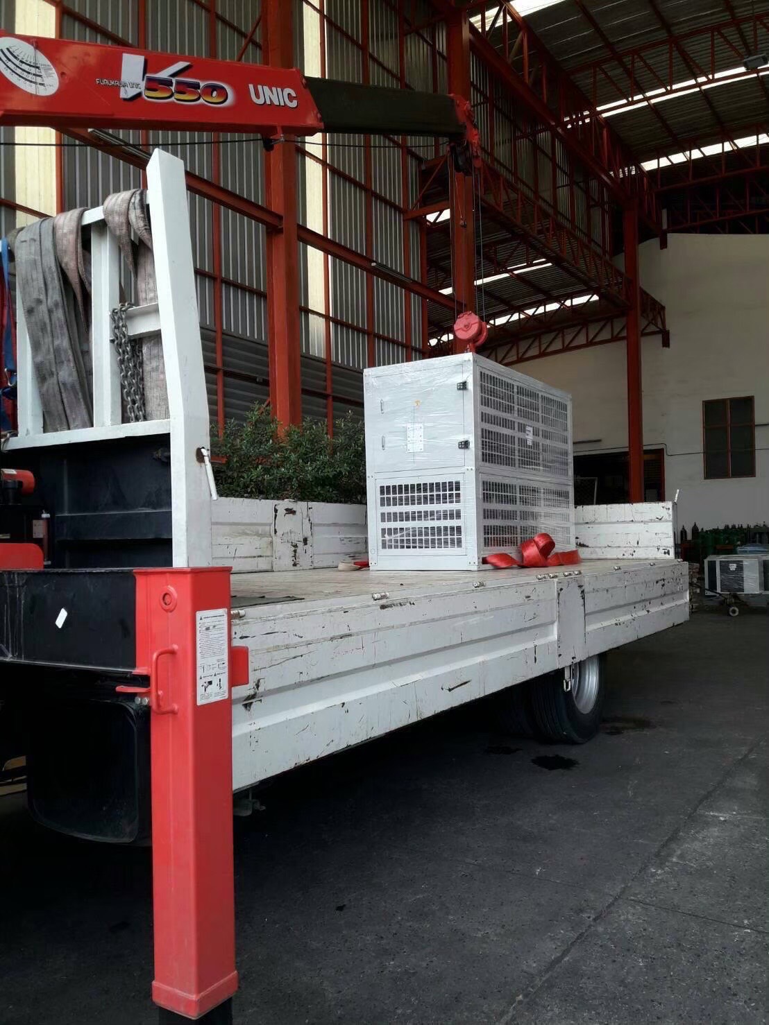 18 - https://ruekdee888-transport.com | ฤกษ์ดี888ทรานสปอร์ต บริการรถรับจ้าง ขนส่งทั้งในกรุงเทพฯ และต่างจังหวัดทั่วไทย เรามีรถหลายประเภทไว้บริการ เช่น รถกระบะคอก, รถกระบะตู้ทึบ, รถ4ล้อใหญ่, รถ6ล้อตู้ทึบ, รถ6ล้อคอก , รถ6ล้อท้ายลิฟต์, รถ10ล้อ, รถเทรลเลอร์, รถพ่วง, รถเฮี๊ยบ